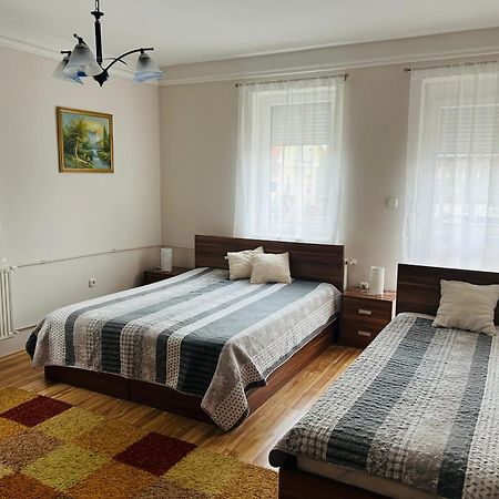 Hürkecz Apartmanház Héviz Zewnętrze zdjęcie