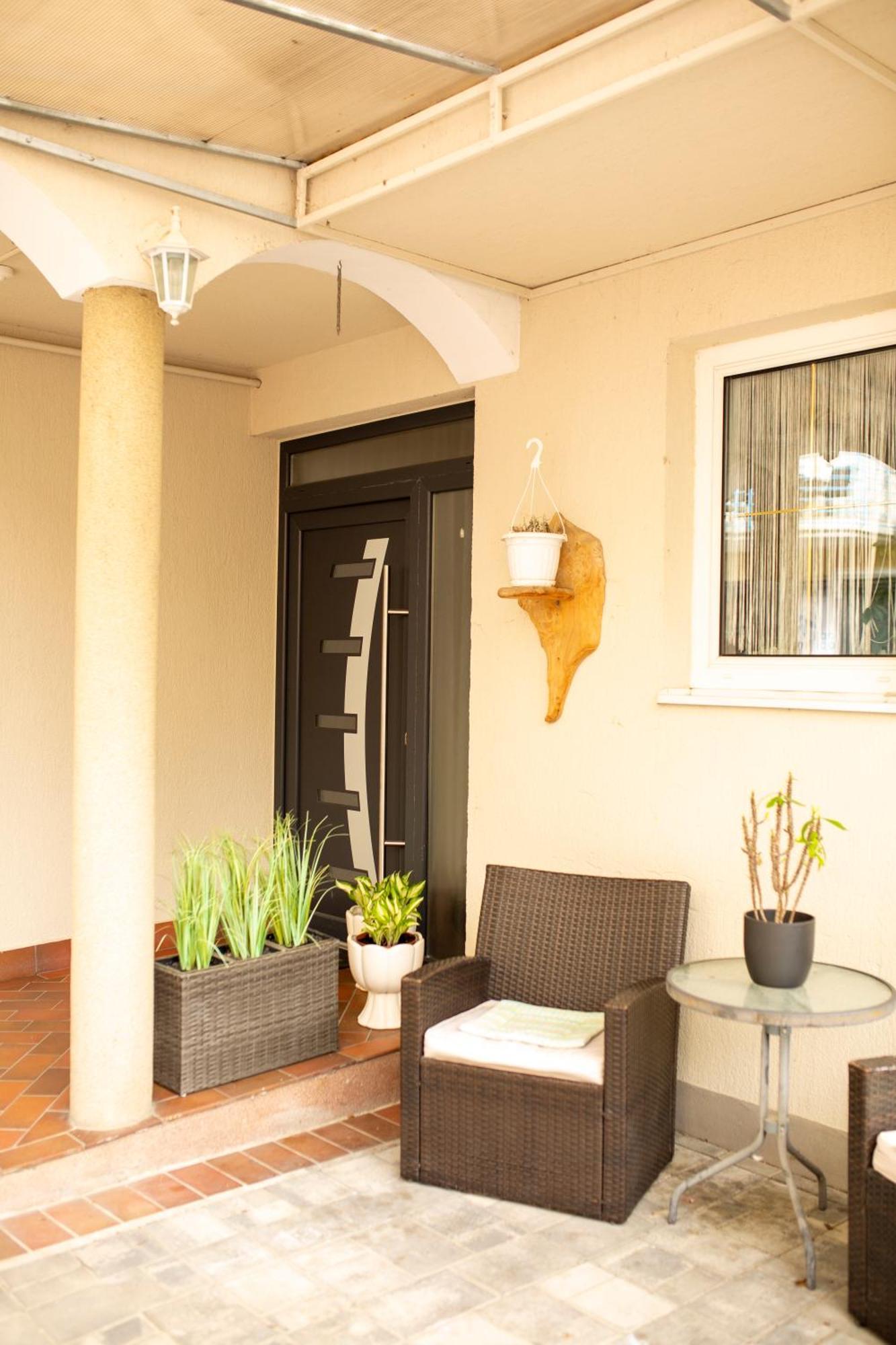 Hürkecz Apartmanház Héviz Zewnętrze zdjęcie