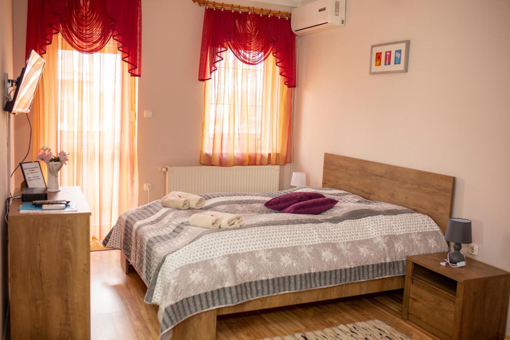 Hürkecz Apartmanház Héviz Zewnętrze zdjęcie