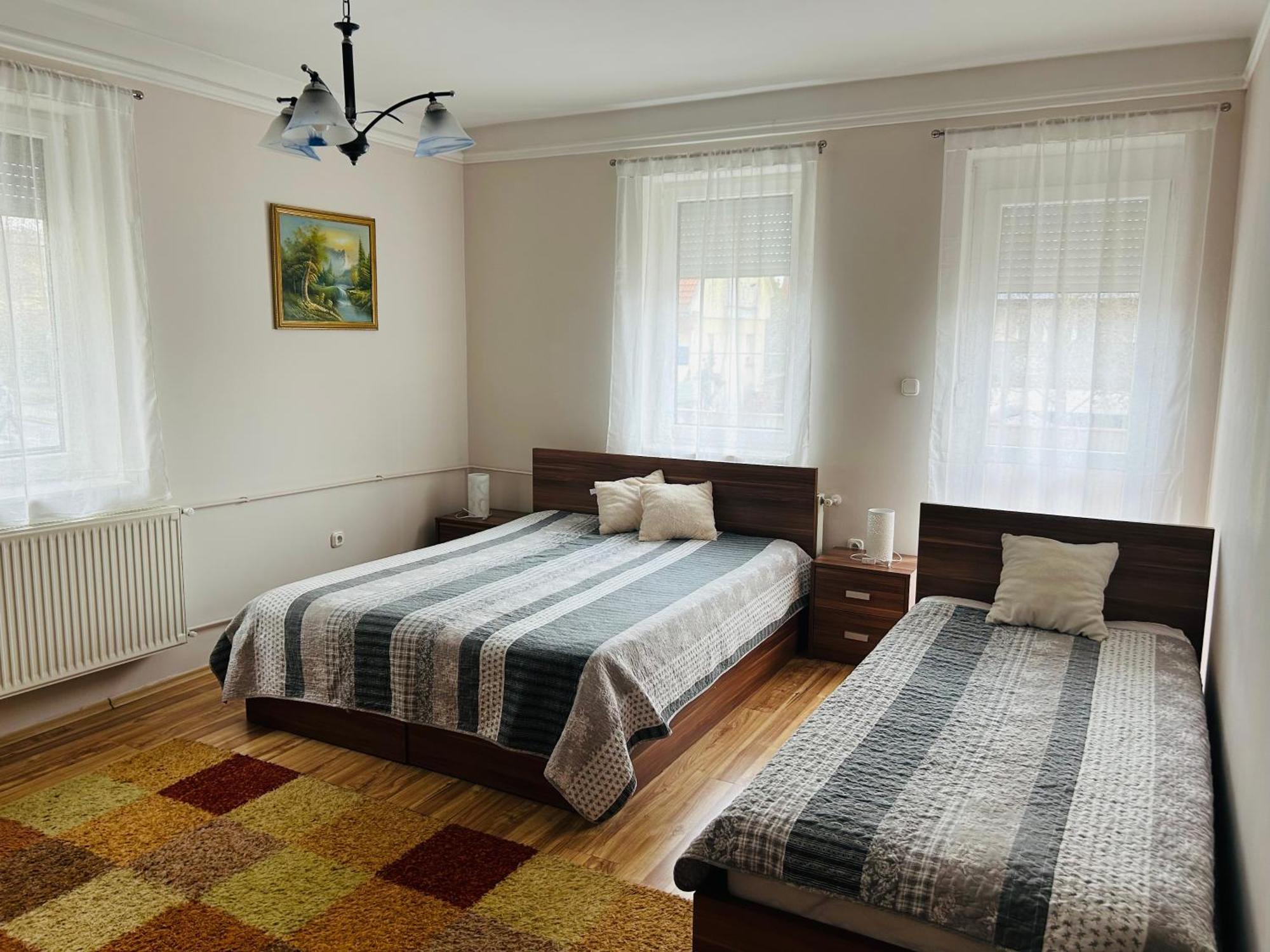 Hürkecz Apartmanház Héviz Zewnętrze zdjęcie
